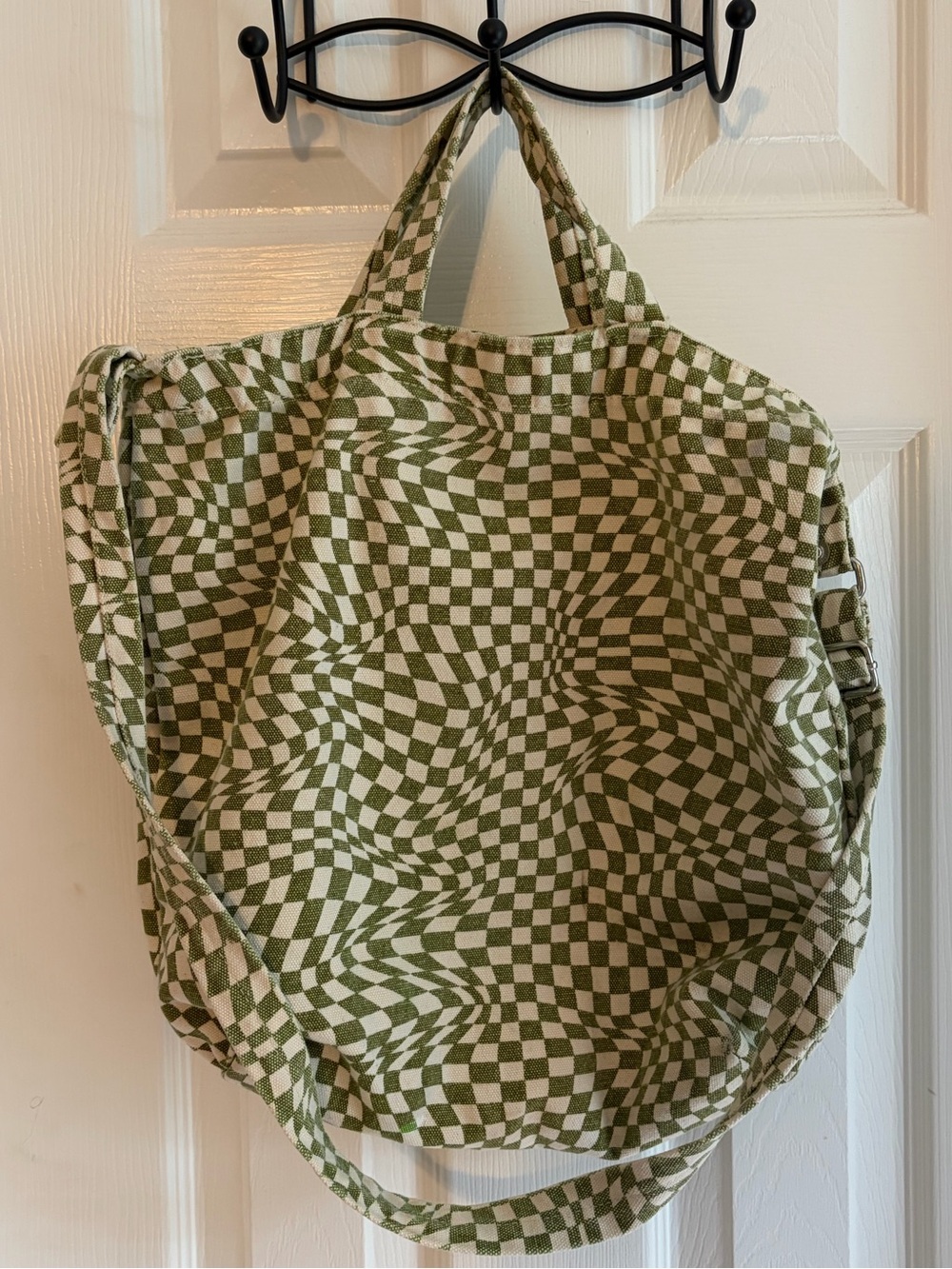 BAGGU Duck Bag, Olive and Cream Moss Trippy Checker Canvas Tote - Picture 4 of 5